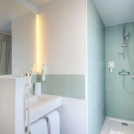 Ibis Styles Centre Gare Hotel 3*